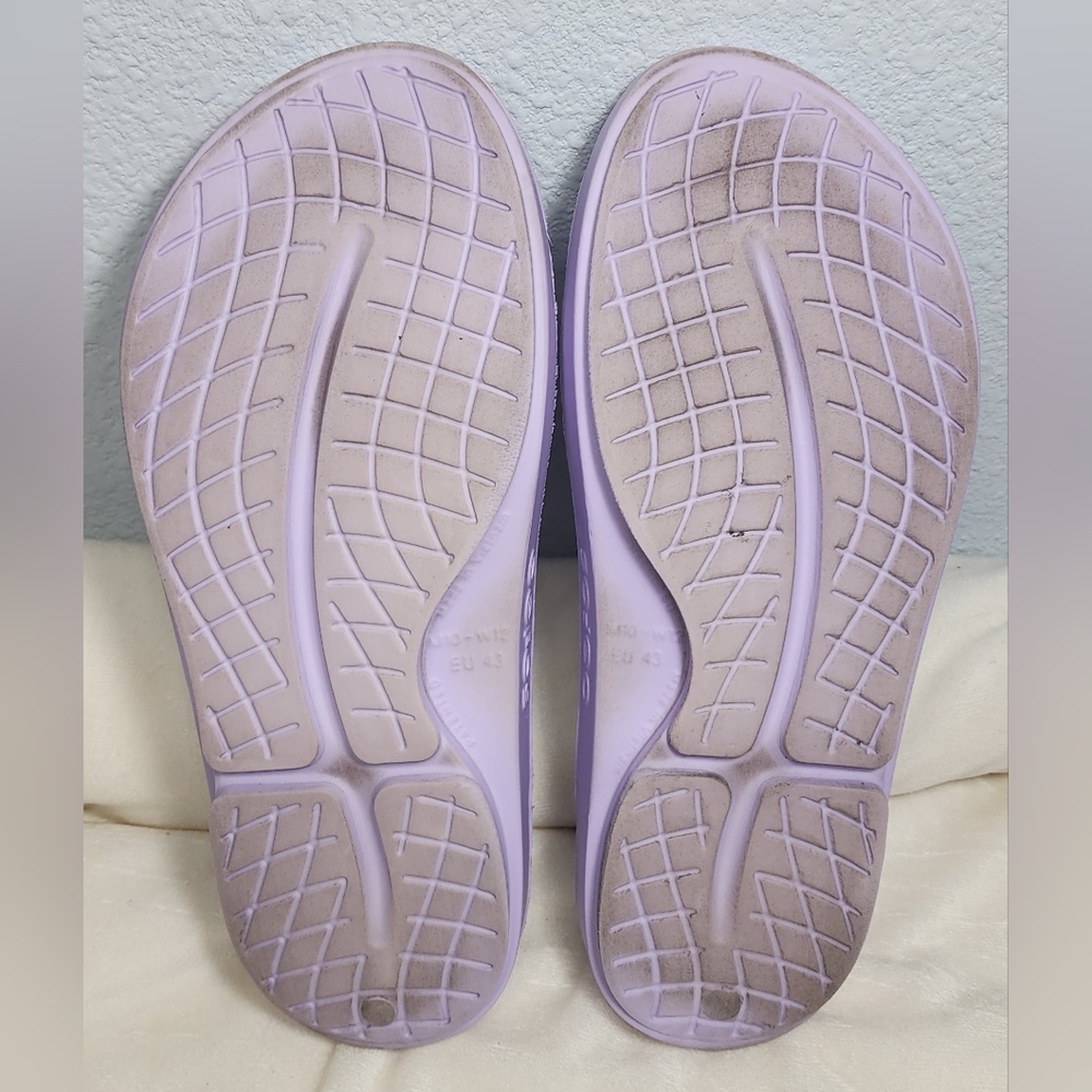 Oofos Women's Light Purple Sandals View 6